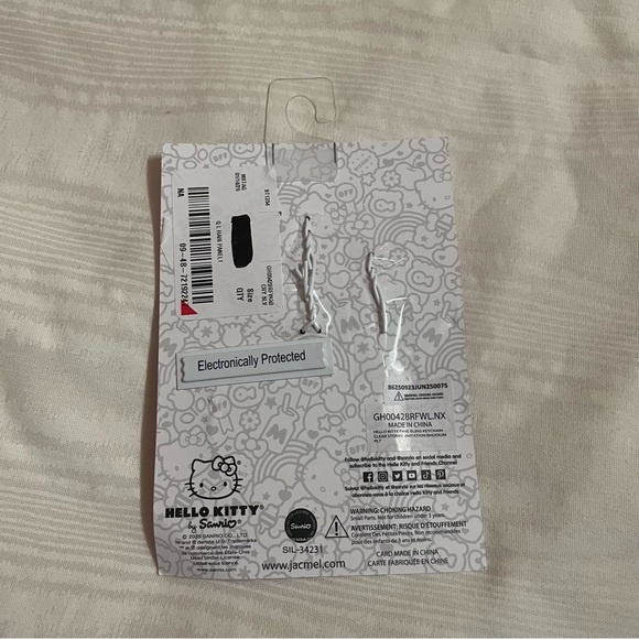 Sanrio Hello Kitty Face Pave 3D Bling Key Chain Silver Finish 2025 - Picture 7 of 12